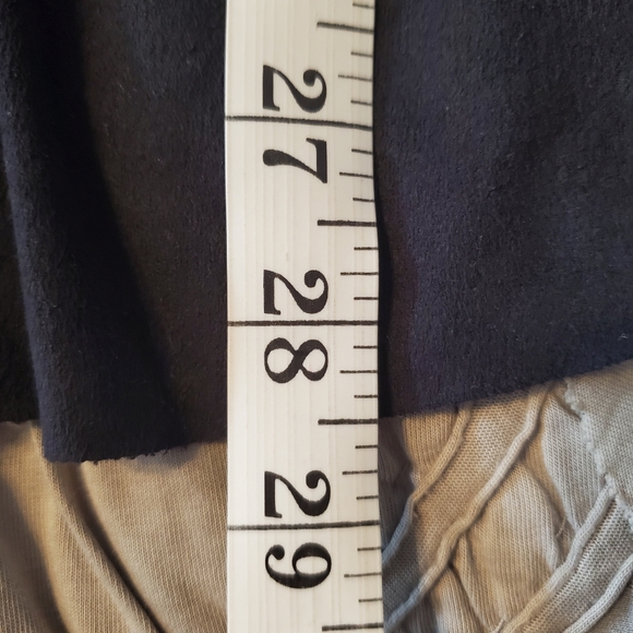 Adorable Super Soft Faux Suede Top Size M - Picture 8 of 8